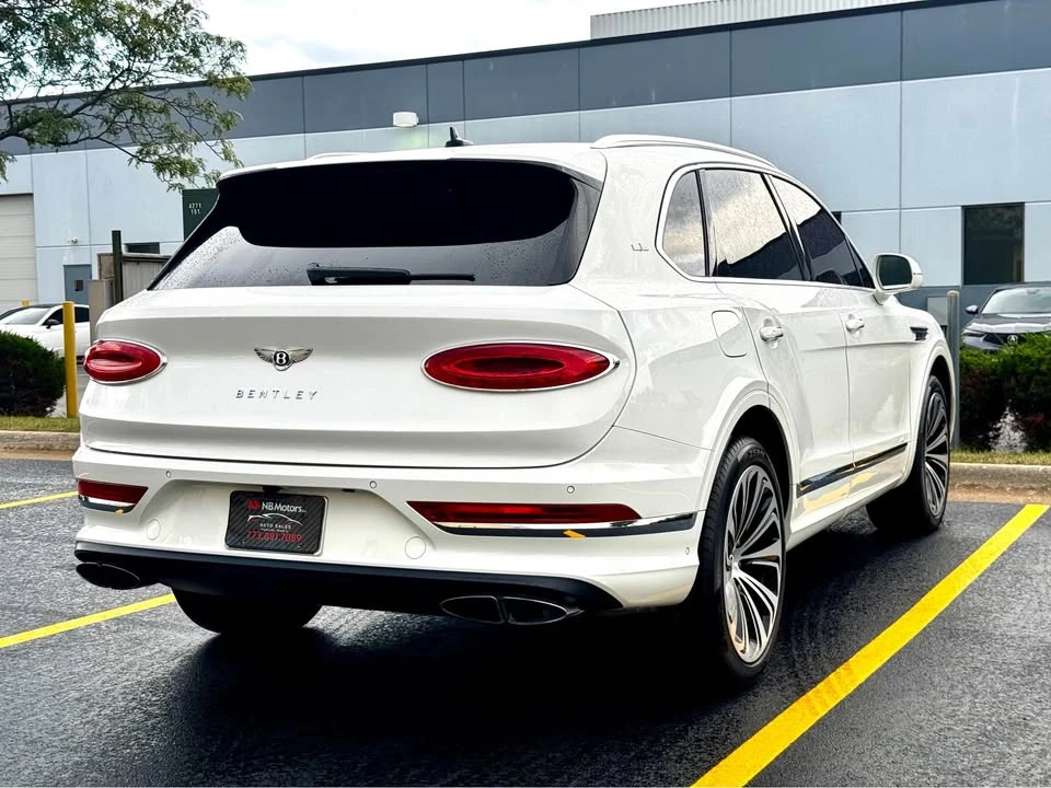 2022 Bentley Bentayga - Image 10 of 20