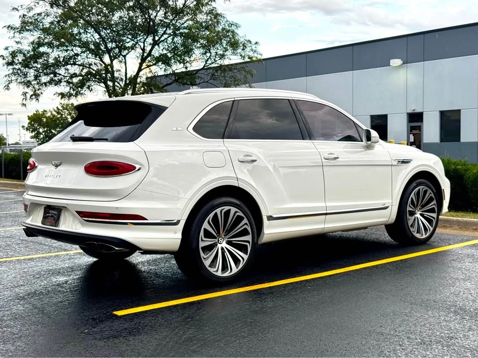 2022 Bentley Bentayga - Image 7 of 20
