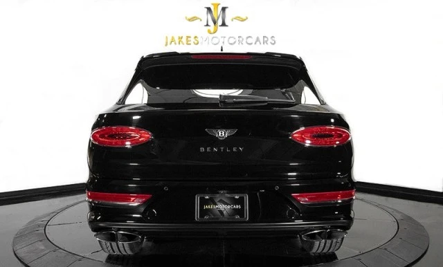 2022 Bentley Bentayga - Image 11 of 21