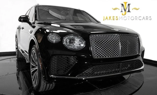 2022 Bentley Bentayga - Image 17 of 21