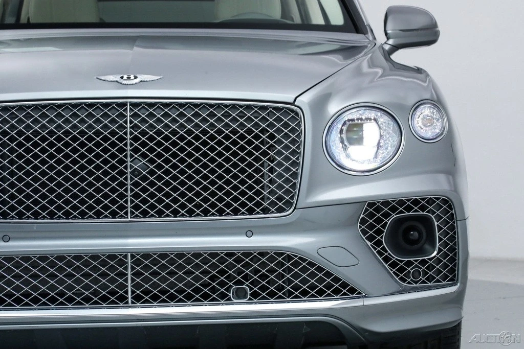 2022 Bentley Bentayga - Image 11 of 21