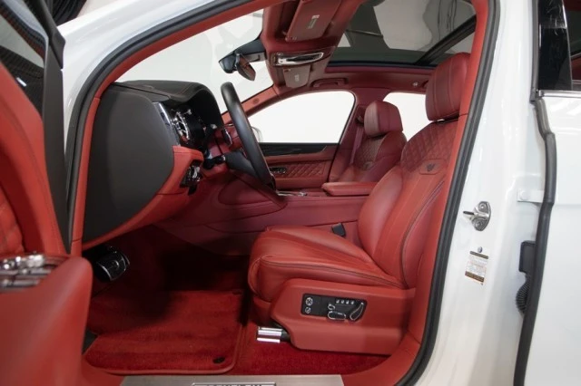 2022 Bentley Bentayga - Image 20 of 21