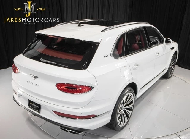 2022 Bentley Bentayga - Image 11 of 21