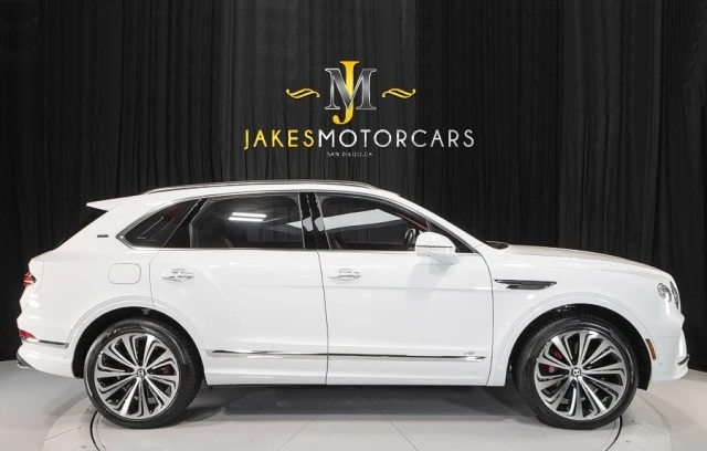 2022 Bentley Bentayga - Image 13 of 21
