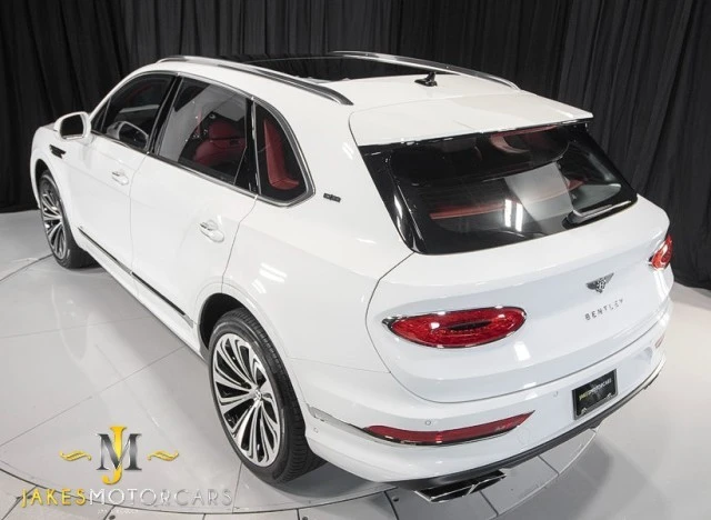2022 Bentley Bentayga - Image 7 of 21