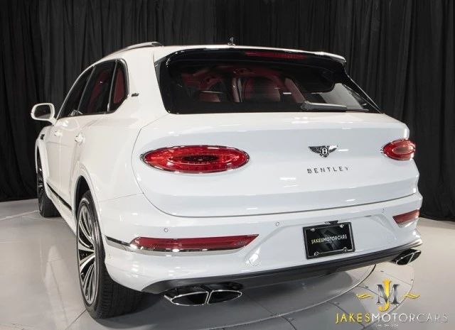 2022 Bentley Bentayga - Image 8 of 21