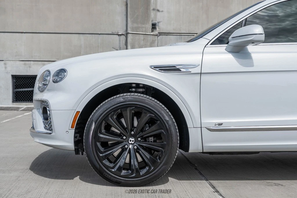 2022 Bentley Bentayga - Image 4 of 12