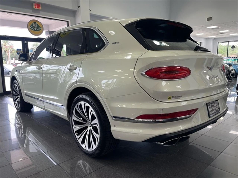 2022 Bentley Bentayga - Image 3 of 31
