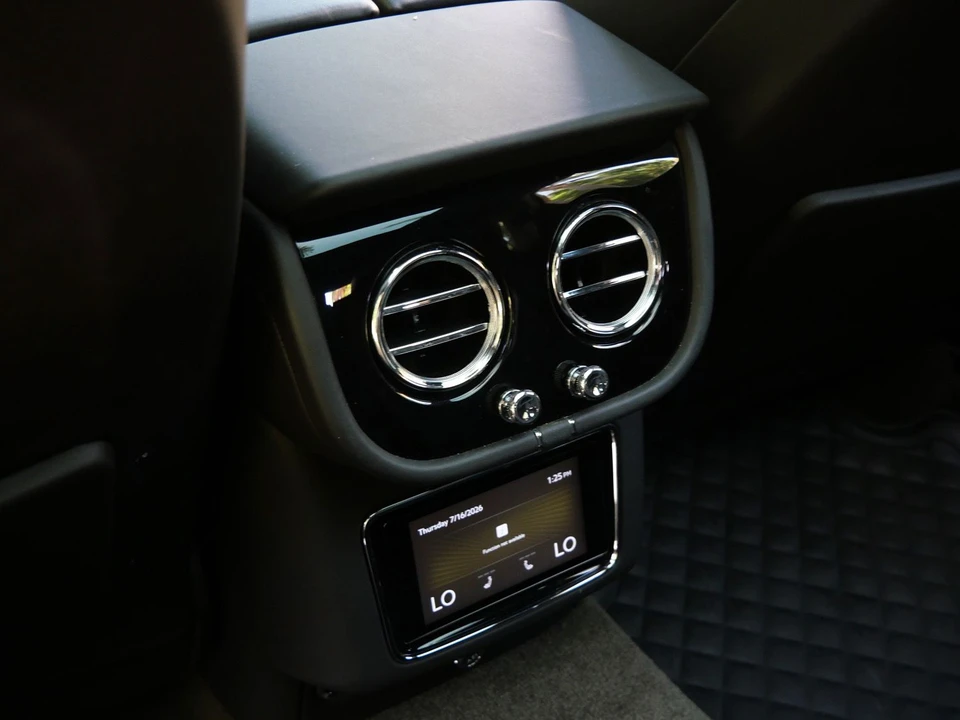 2022 Bentley Bentayga - Image 20 of 26