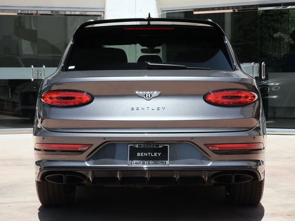 2022 Bentley Bentayga - Image 8 of 26