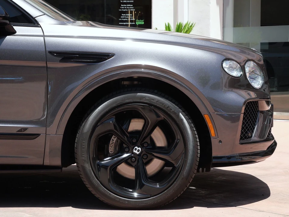 2022 Bentley Bentayga - Image 6 of 26