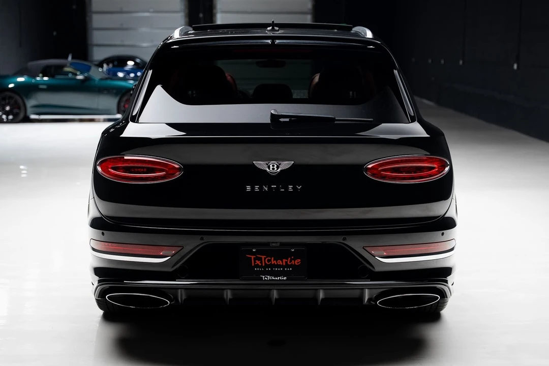 2022 Bentley Bentayga Speed - Image 26 of 31