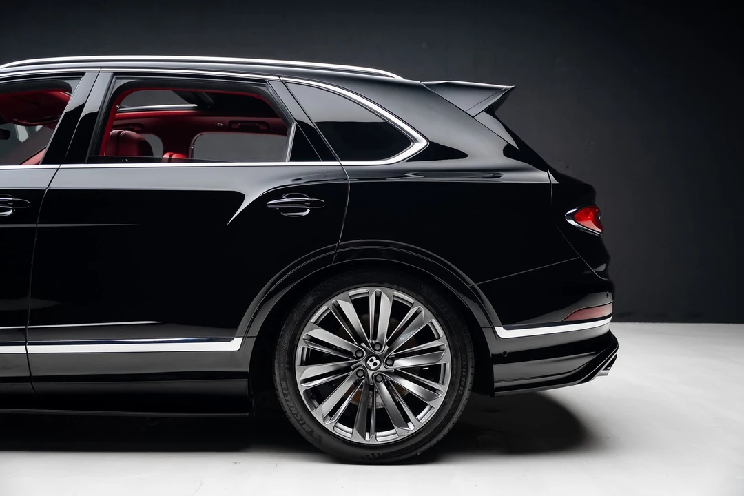 2022 Bentley Bentayga Speed - Image 20 of 31