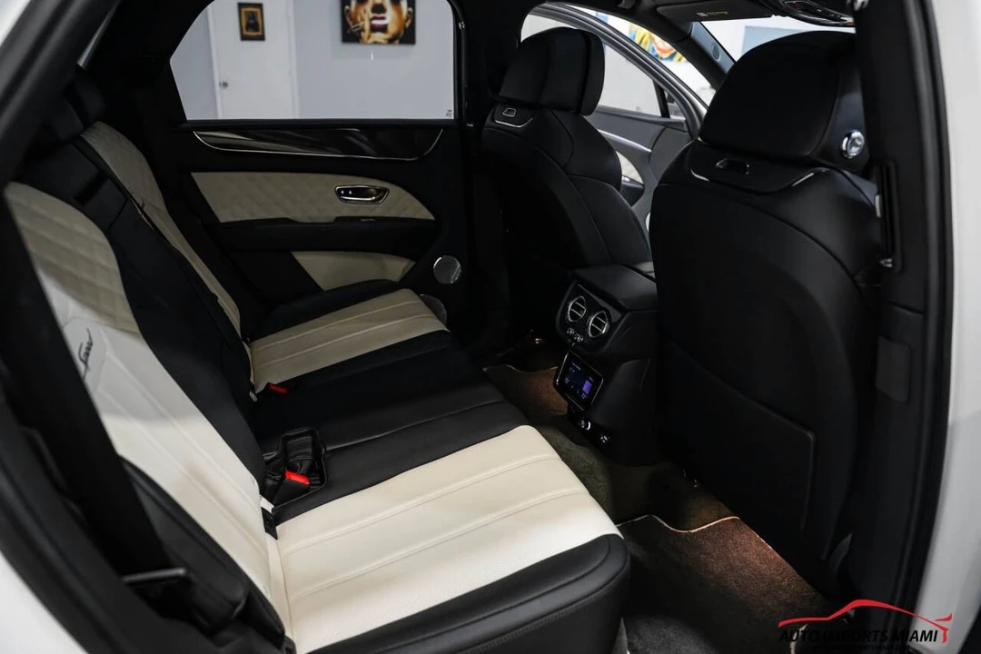 2022 Bentley Bentayga Speed - Image 11 of 12