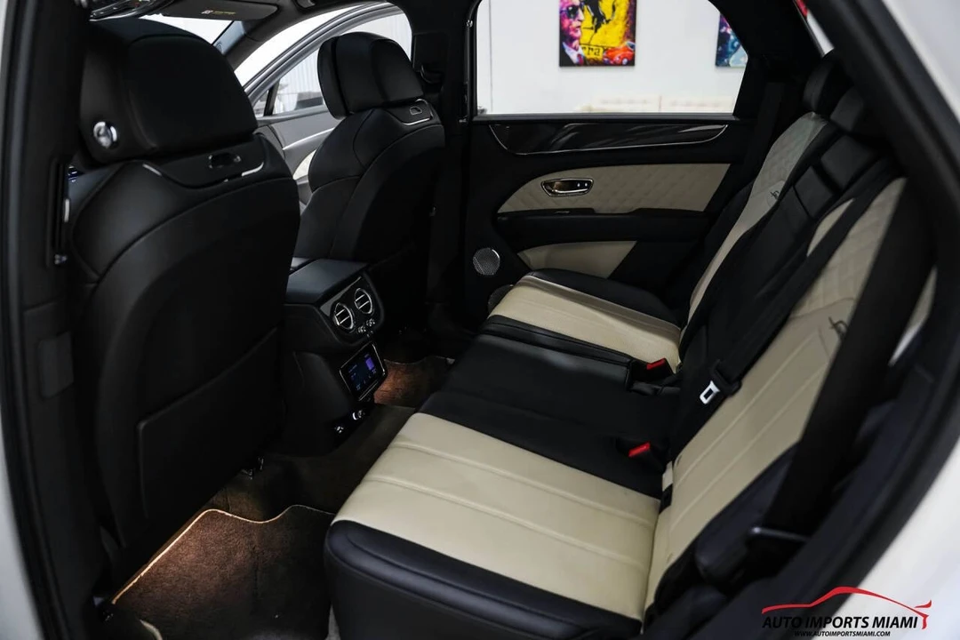 2022 Bentley Bentayga Speed - Image 10 of 12