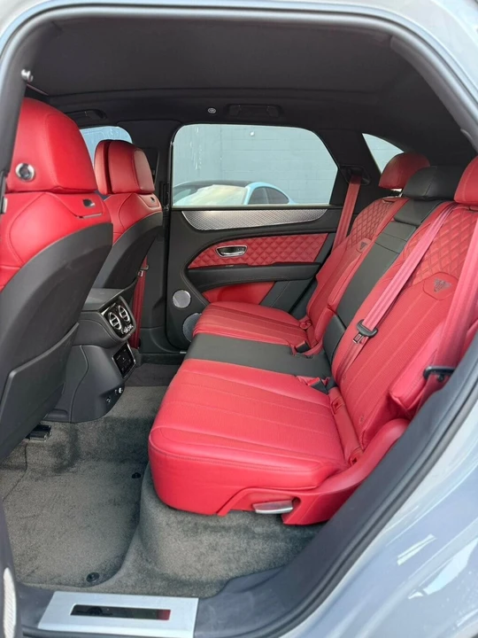 2022 Bentley Bentayga Speed - Image 7 of 21