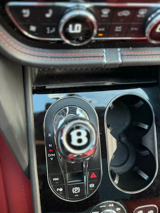 2022 Bentley - Image 17 of 31