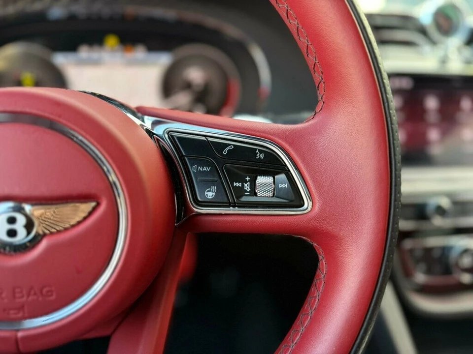 2022 Bentley Bentayga Speed - Image 11 of 31