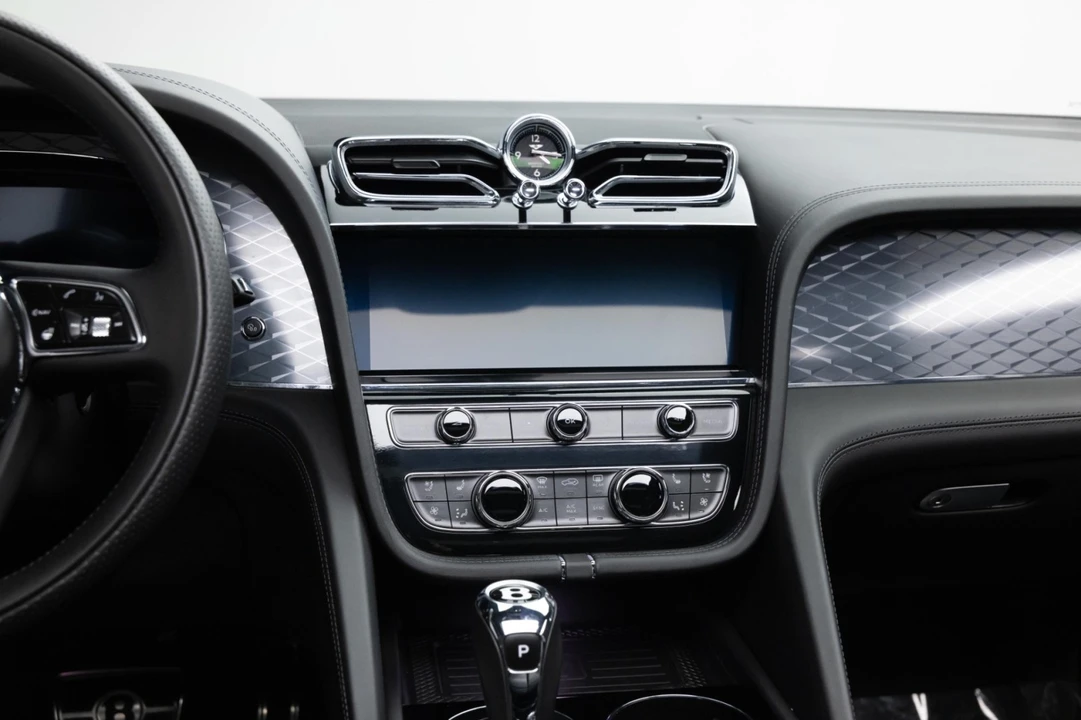 2022 Bentley Bentayga Speed - Image 18 of 21