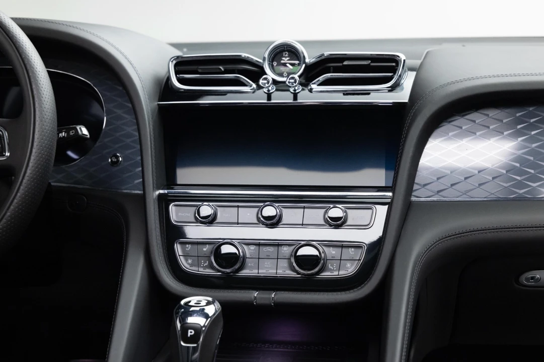 2022 Bentley Bentayga Speed - Image 16 of 21