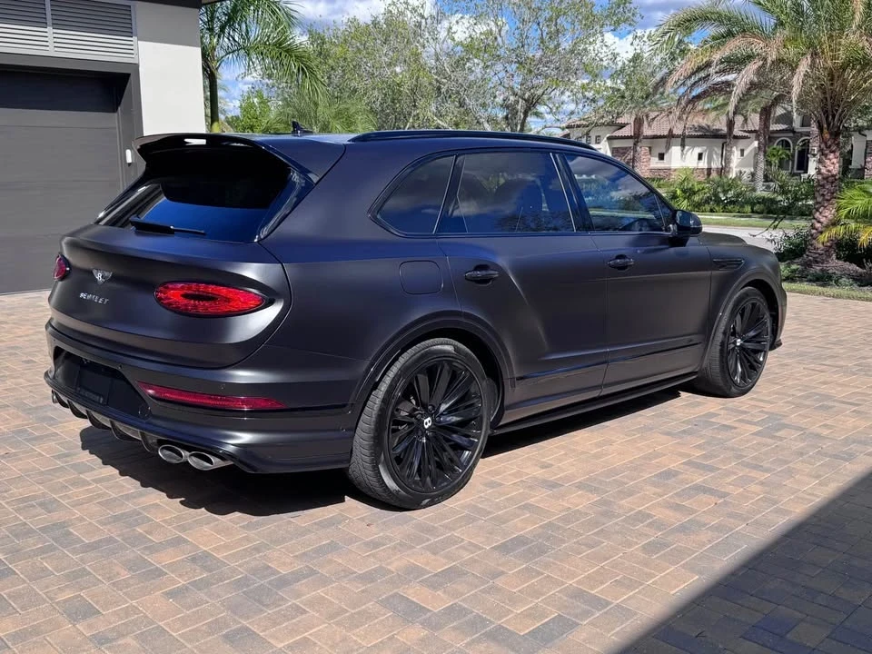 2022 Bentley Bentayga Speed - Image 3 of 10