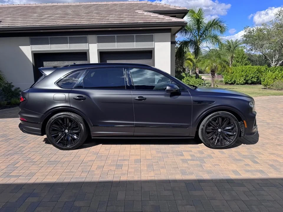 2022 Bentley Bentayga Speed - Image 2 of 10