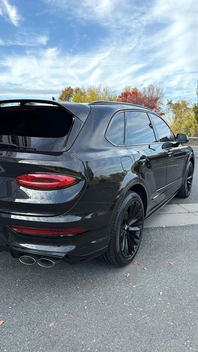 2022 Bentley Bentayga Speed - Image 14 of 31