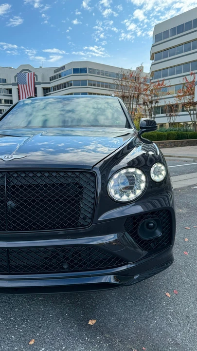 2022 Bentley Bentayga Speed - Image 18 of 31