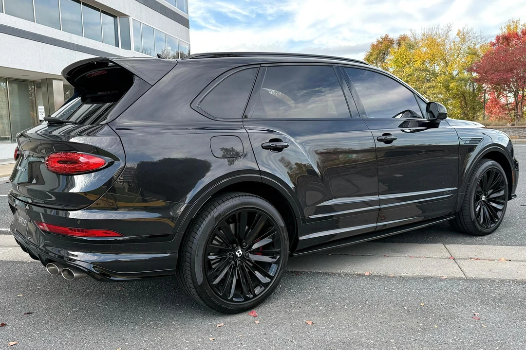 2022 Bentley Bentayga Speed - Image 4 of 31