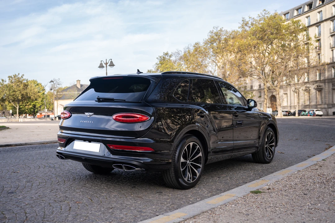 2022 Bentley Bentayga - Image 8 of 31