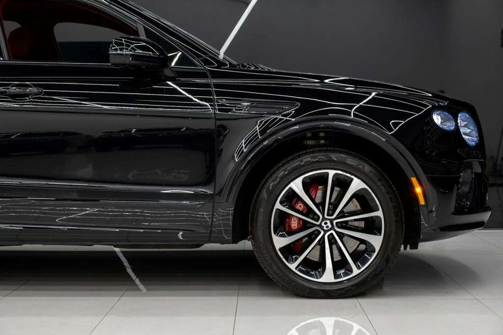 2022 Bentley Bentayga - Image 8 of 21