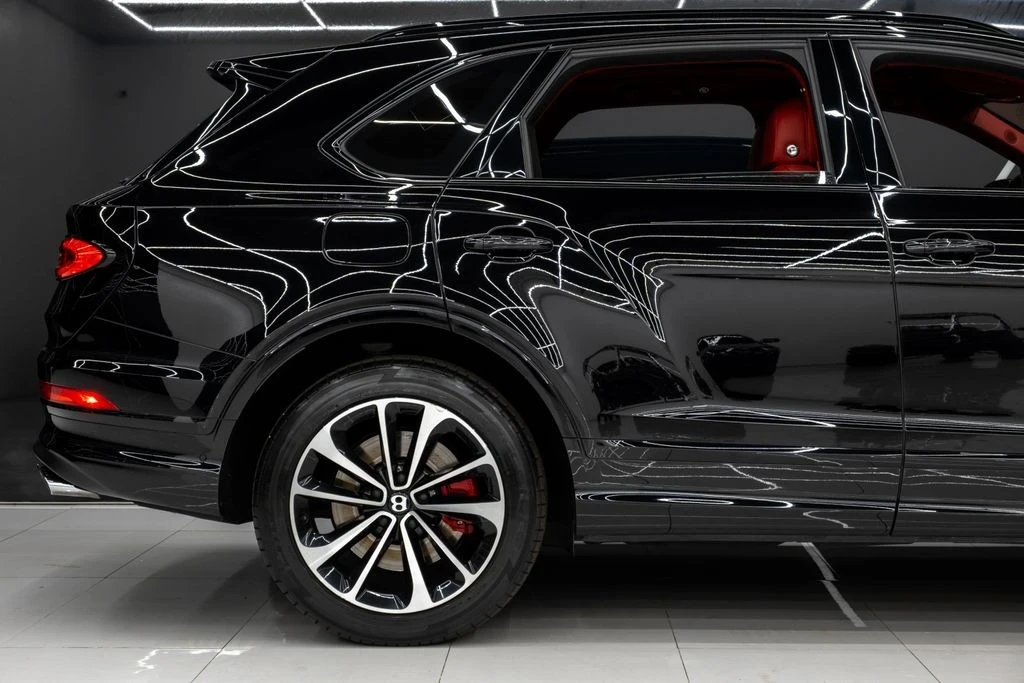 2022 Bentley Bentayga - Image 7 of 21