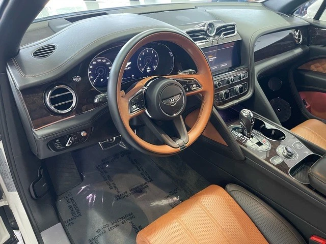 2022 Bentley Bentayga - Image 26 of 31