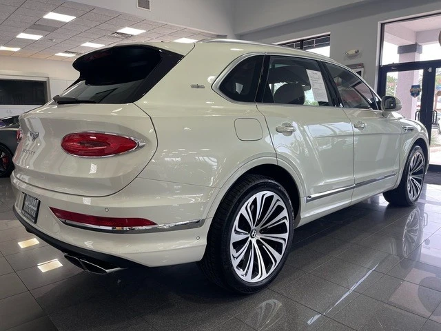 2022 Bentley Bentayga - Image 5 of 31