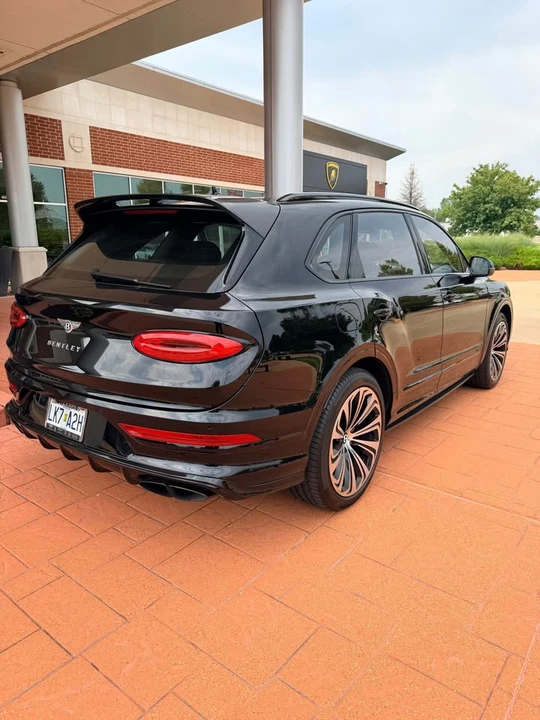 2022 Bentley Bentayga Mulliner - Image 4 of 9