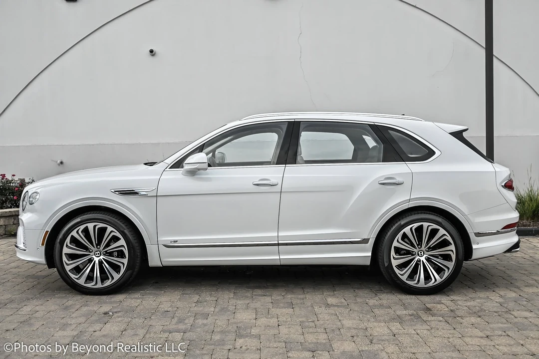 2022 Bentley Bentayga Mulliner - Image 5 of 21