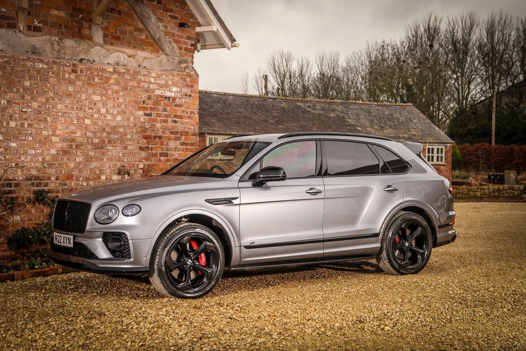 2022 Bentley Bentayga - Image 18 of 31