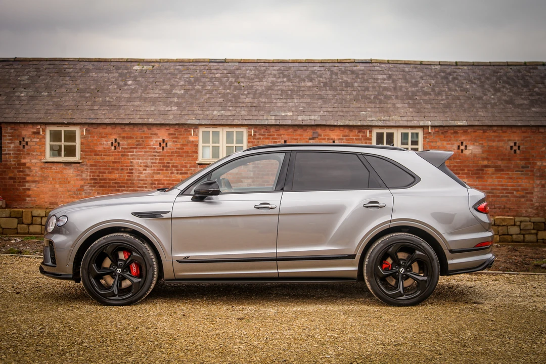 2022 Bentley Bentayga - Image 8 of 31