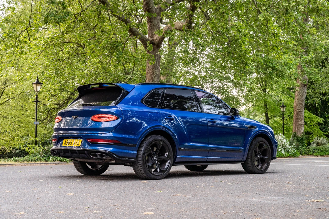 2022 Bentley Bentayga - Image 13 of 31