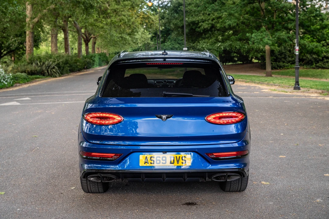 2022 Bentley Bentayga - Image 28 of 31
