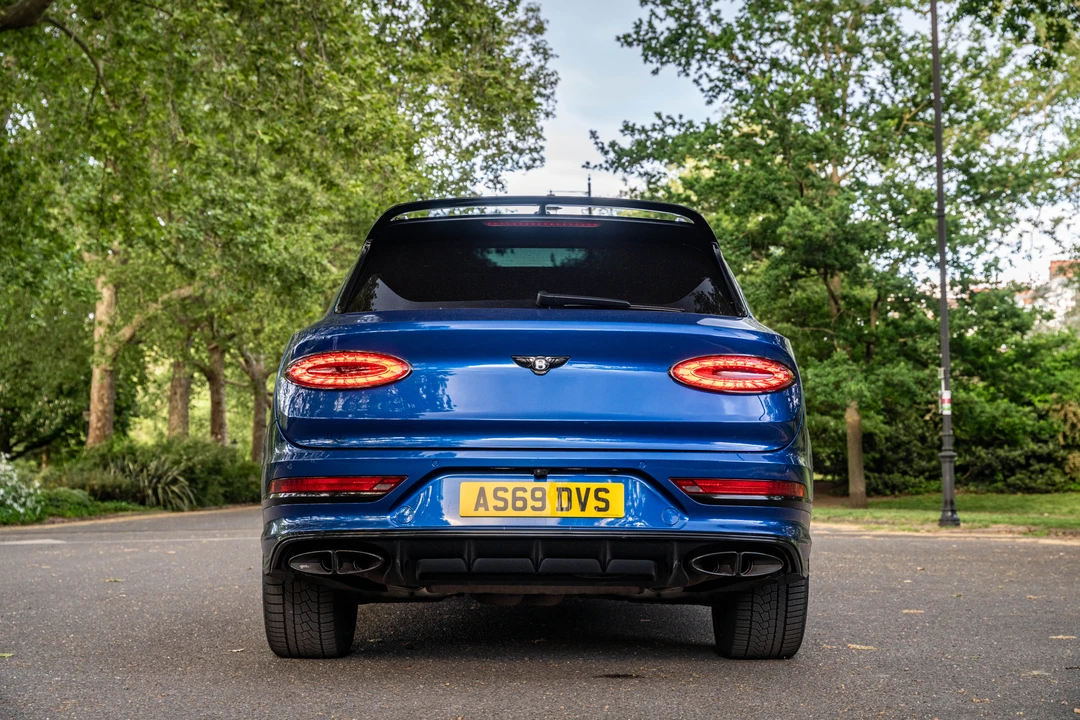 2022 Bentley Bentayga - Image 6 of 31