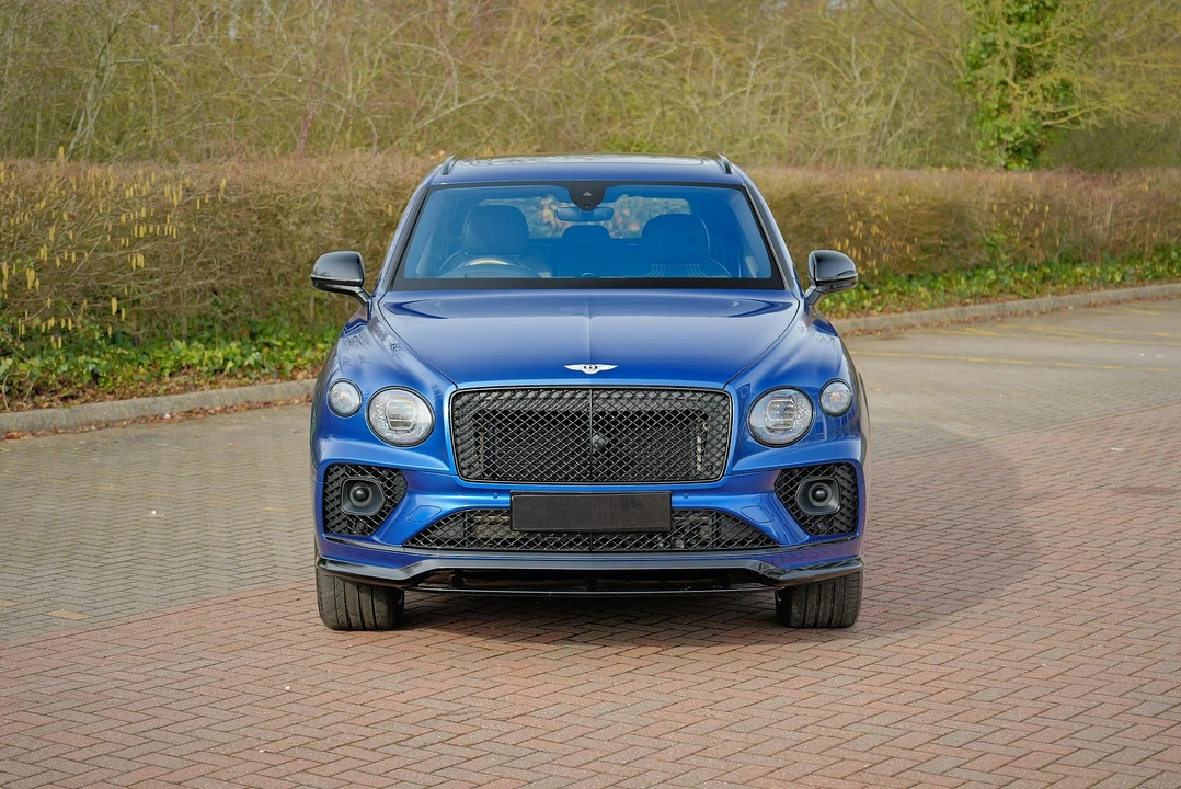 2022 Bentley Bentayga - Image 18 of 21