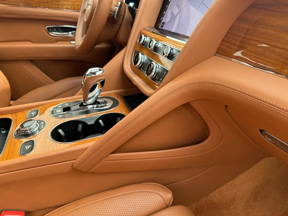 2022 Bentley Bentayga - Image 21 of 21