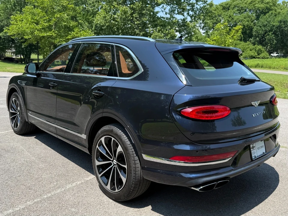 2022 Bentley Bentayga - Image 4 of 21