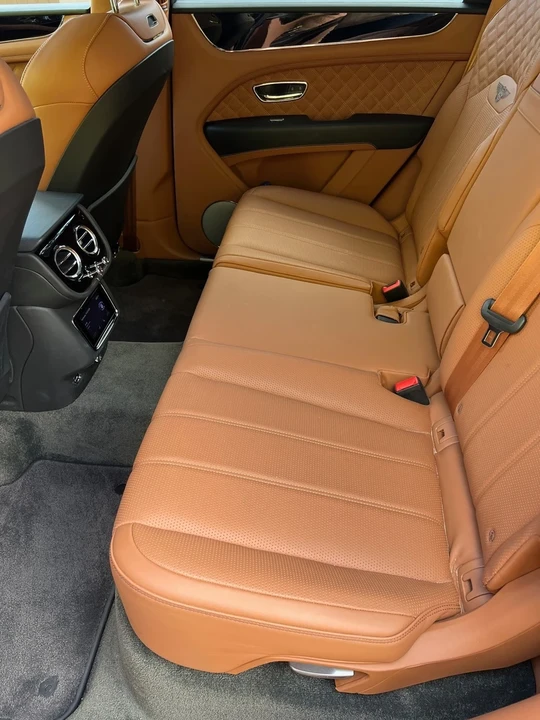 2022 Bentley Bentayga - Image 11 of 11