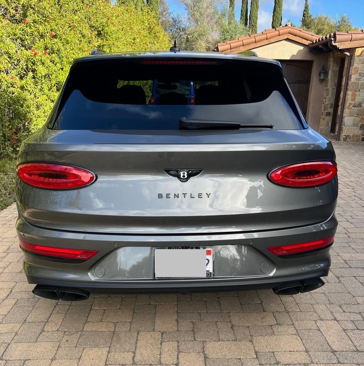 2022 Bentley Bentayga - Image 5 of 11