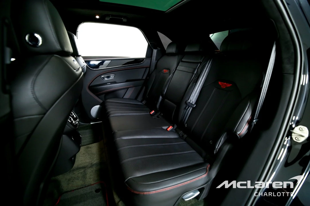 2022 Bentley Bentayga - Image 17 of 21