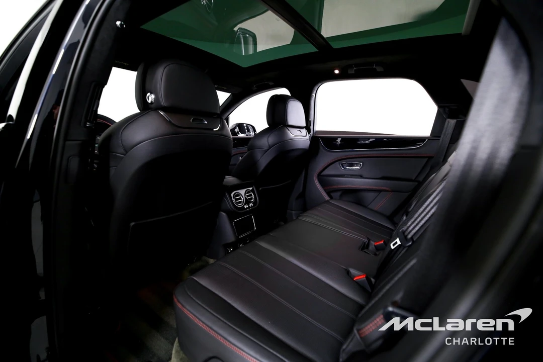 2022 Bentley Bentayga - Image 18 of 21