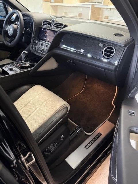 2022 Bentley Bentayga - Image 6 of 11