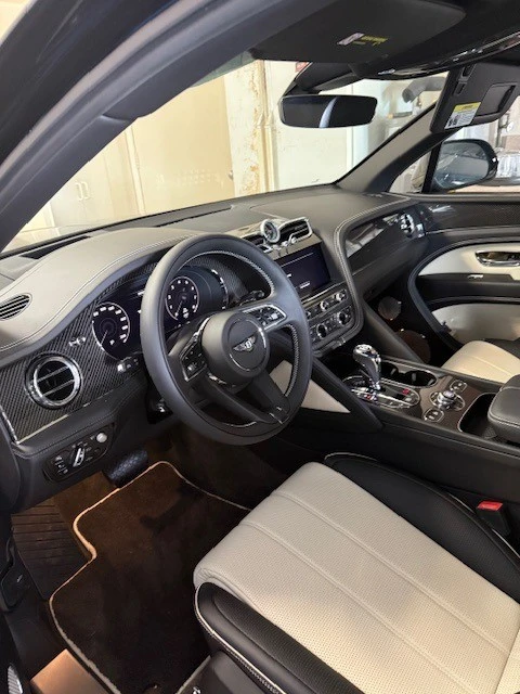 2022 Bentley Bentayga - Image 4 of 11